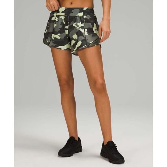 Womens Lululemon Hotty Hot Low Rise Short - Picture 1 of 6